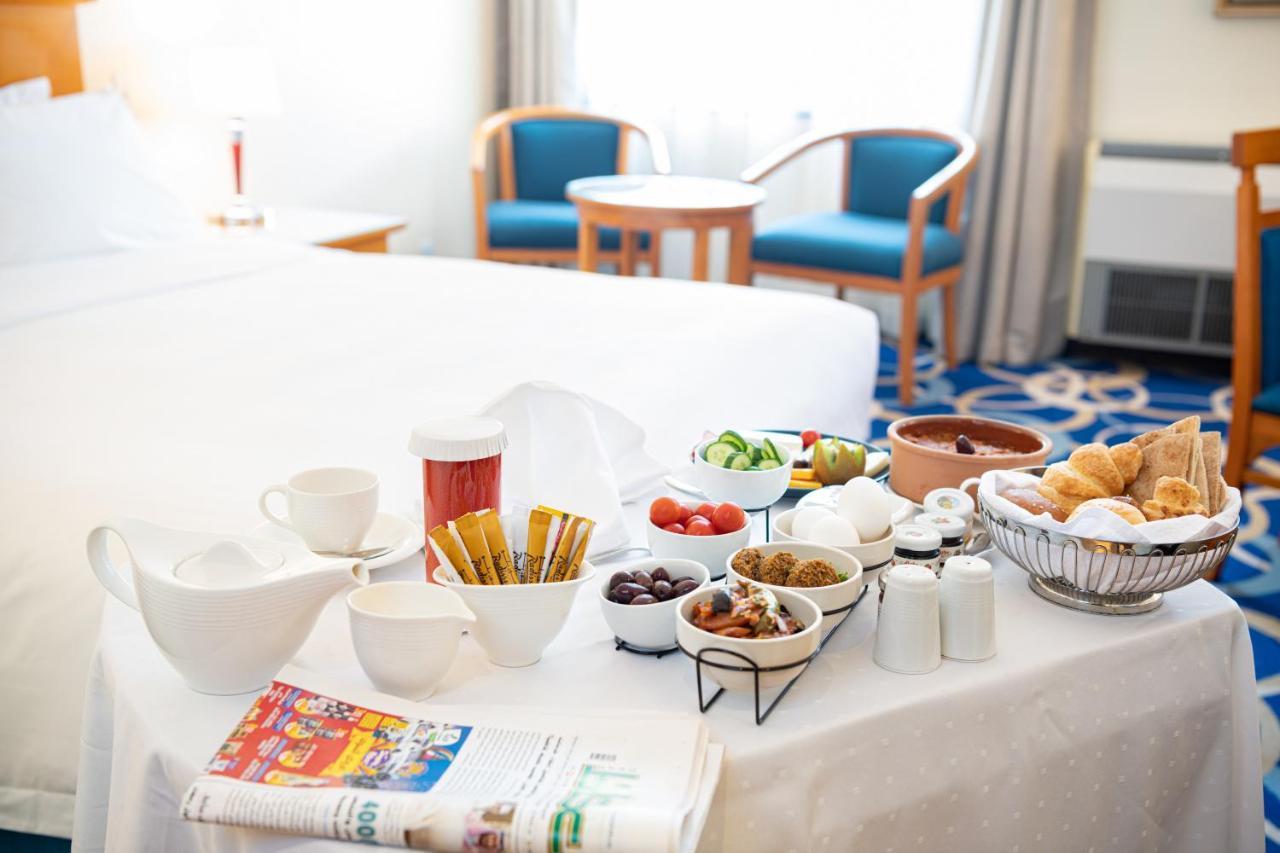Radisson Blu Hotel, Yanbu Exterior photo