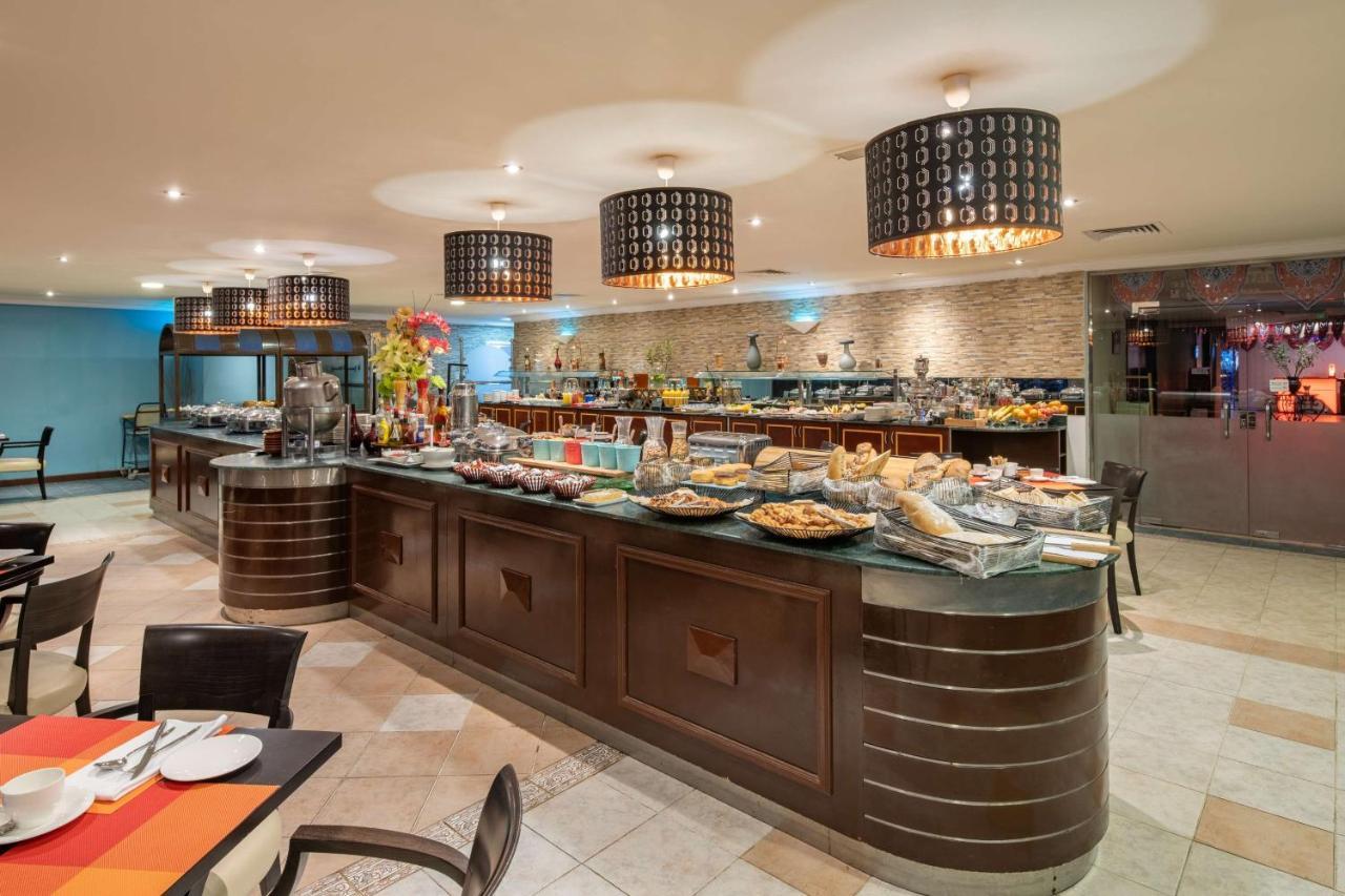 Radisson Blu Hotel, Yanbu Exterior photo