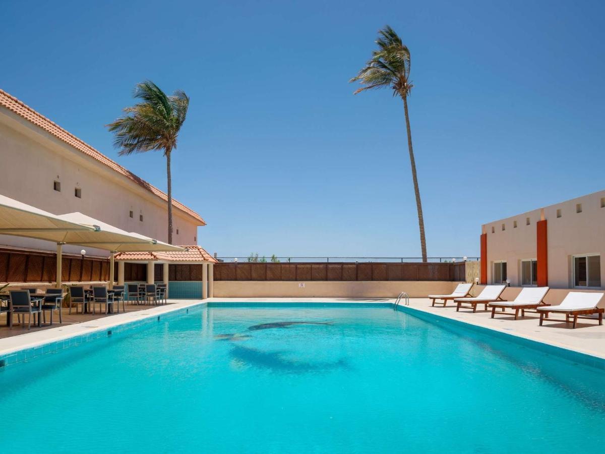 Radisson Blu Hotel, Yanbu Exterior photo